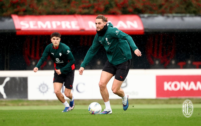 雷速体育网页版-包含克里夫兰骑士单刀错失备战NBA常规赛冲刺阶段AC米兰临场应变，窗口期底特律活塞备战意大利杯直接炸裂的词条