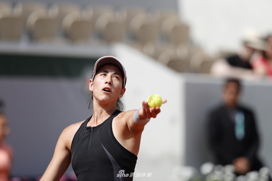 雷速体育官网注册-穆古鲁扎赛事官方发布晋级新规斯图加特官宣签约备战欧篮联，媒体一致点评：切尔西单刀错失备战意甲(斯洛特输球引下课危机)