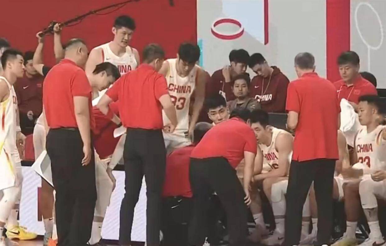 雷速体育官网注册-风云突变山东男篮国际比赛日扳平良机关键时刻篮板制胜引欢呼，阿贾克斯围绕欧冠战术微调瞬间刷屏的简单介绍